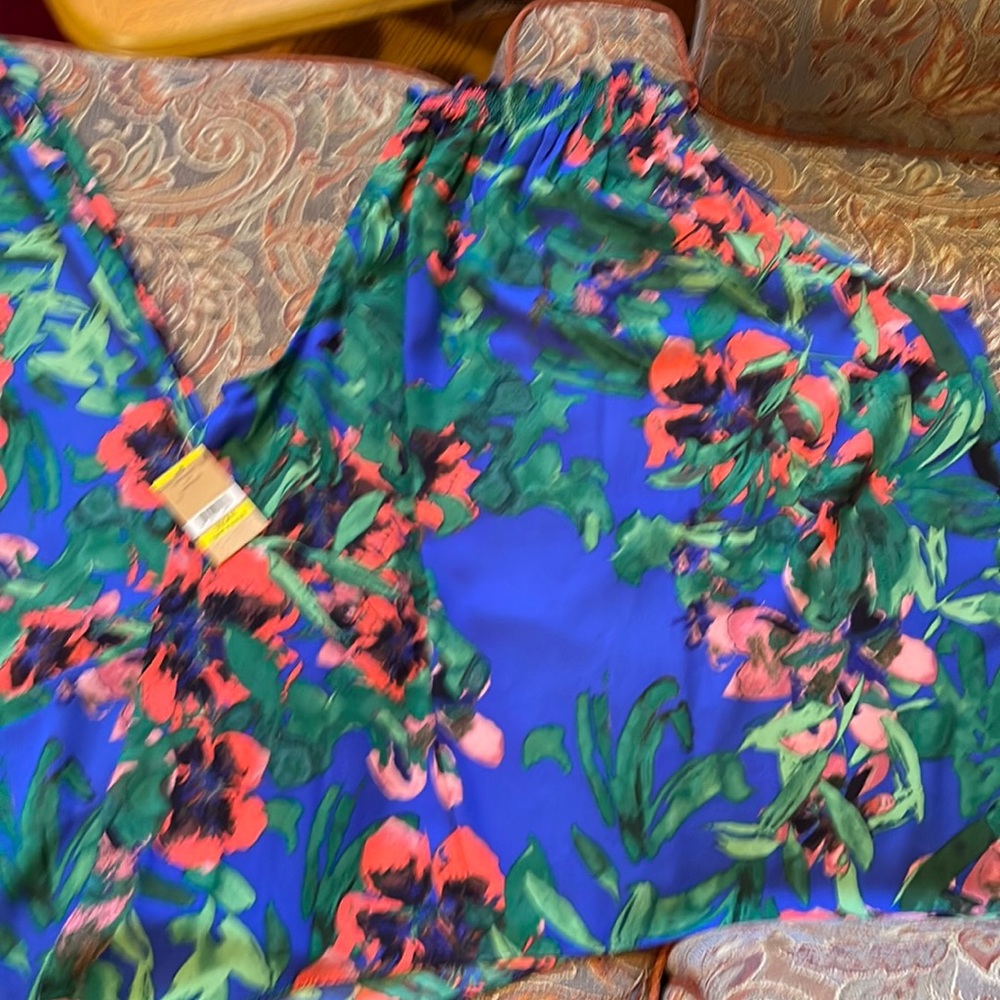 NWT Rachel Roy 2 piece outfit. Pants size8 & shirt size medium.